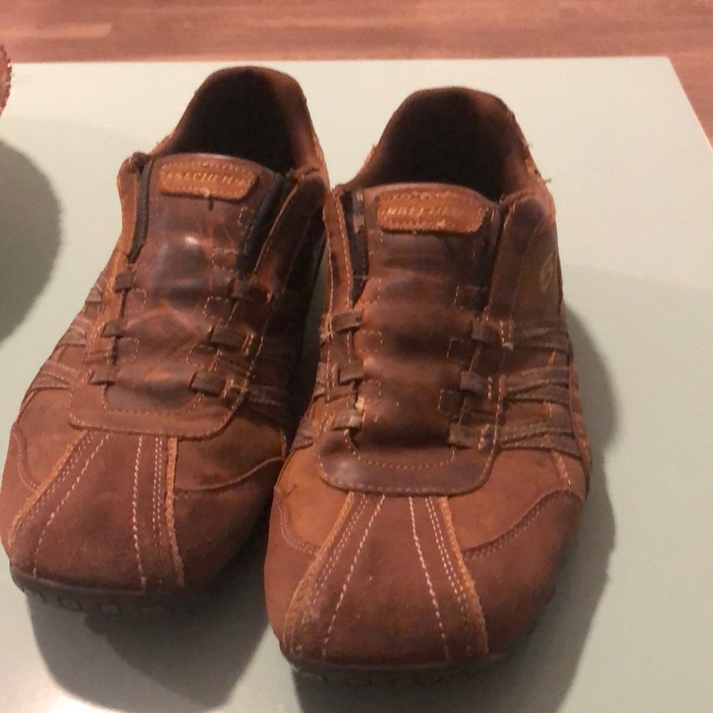 Skechers